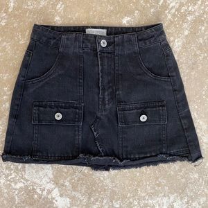 Black Denim Skirt With Pockets
